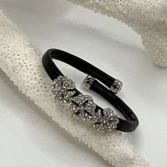 Snowflake Vegan Leather Wrap Bracelet Swarovski Crystals - Picture 8 of 9